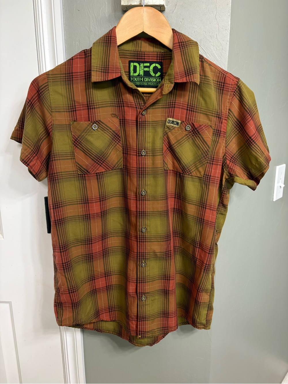 DIXXON Short-Sleeve Plaid Button-Up Shirt in Olive & Rust